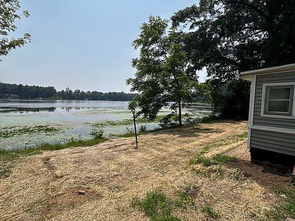 3rd image of 12499 Crystal Lake Dr S