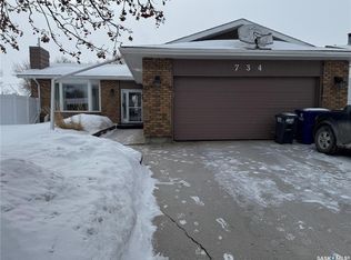 734 Wollaston Ct, Saskatoon, SK S7J4E5