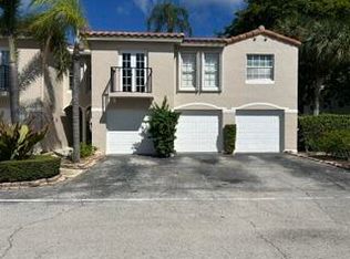 1135 Lake Shore Dr APT 201, Lake Park, FL 33403