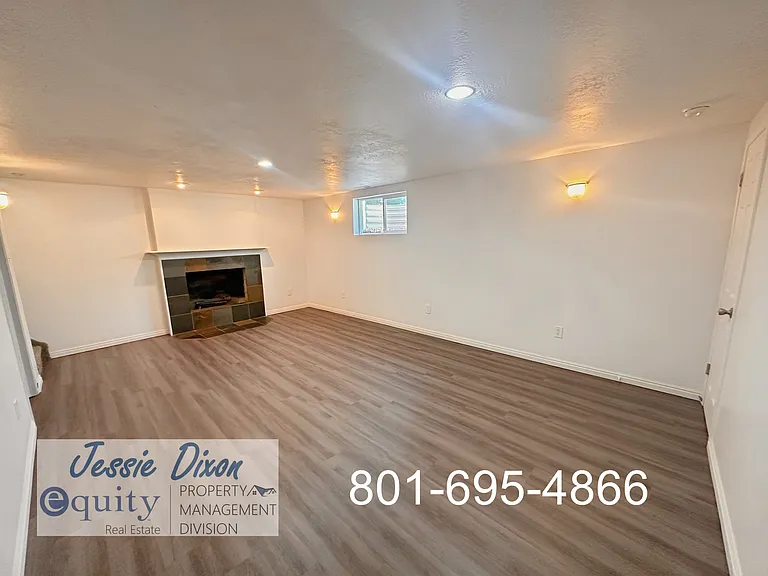 245 Briarwood Dr — Photo 15