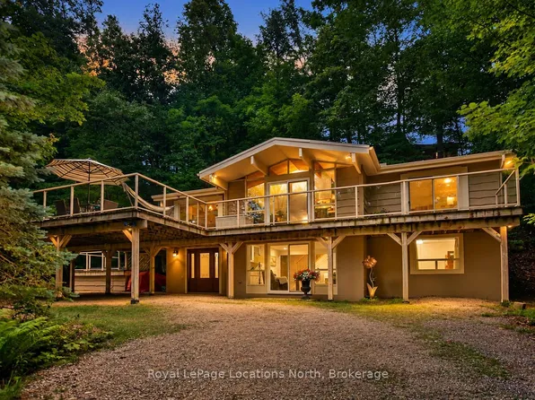 143 Saint Moritz Cres, The Blue Mountains, ON L9Y 0S6