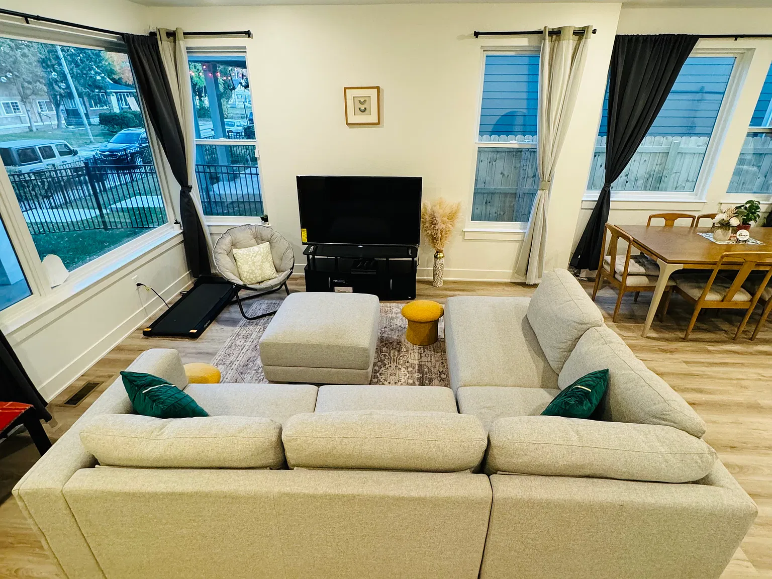 3 bed, 2.5 bath, 1620 sqft, $2,495 — Photo 3