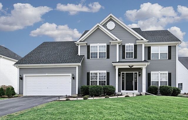 1st image of 610 Lindsay Cir