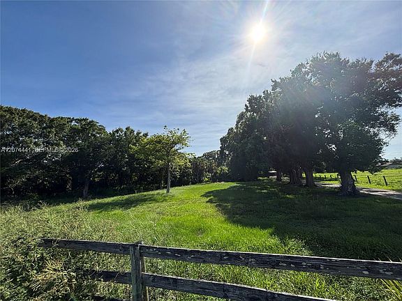 4th image of 375 & 311 County Road 720