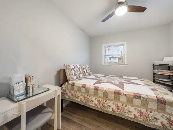 226-10 147th Avenue image 16 of 35