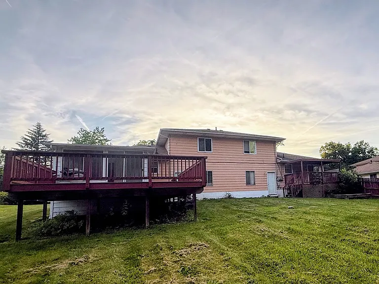 4545 & 4549 Cynthia Dr — Photo 13