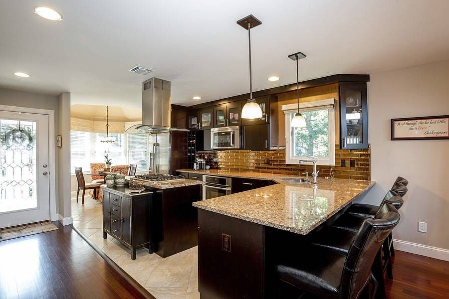 1st image of 415 Liberty Ave #11
