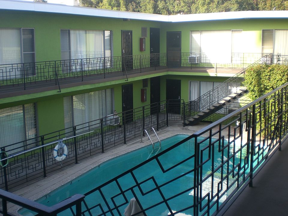 1st image of 1845 Canyon Dr APT 6