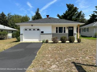 115 Guadeloupe Dr, Toms River, NJ 08757