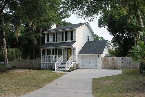 502 Pointe South Dr Photo 1