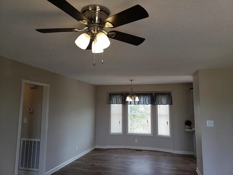 117 Waterford Dr — Photo 10