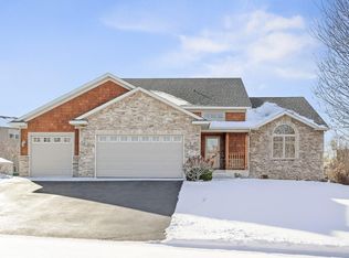 301 3rd St SW, Delano, MN 55328