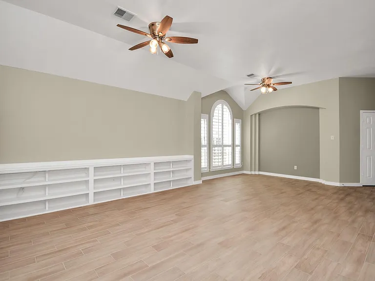13339 Yaupon Holly Ln — Photo 3