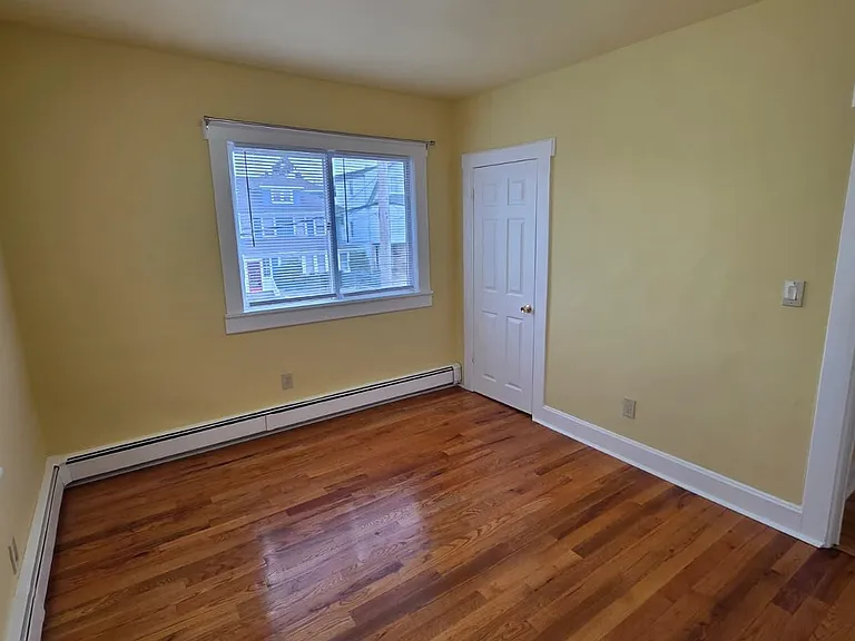 5 Bay Ave #2 — Photo 9
