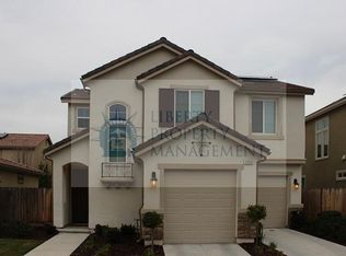 2090 E Axelson Dr, Fresno, CA 93730