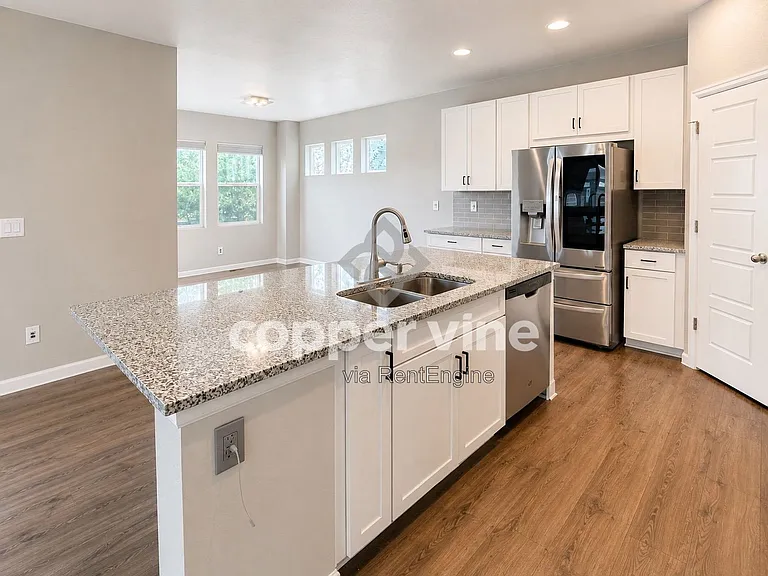 510 W 175th Pl — Photo 7