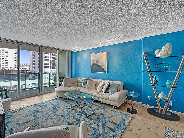 2501 S Ocean Dr #401 — Photo 8