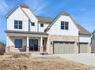 411 Macbride Trl, Solon, IA 52333