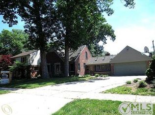 546 N Mildred St, Dearborn, MI 48128