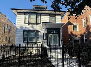 3844 N Central Park Ave #1R, Chicago, IL 60618
