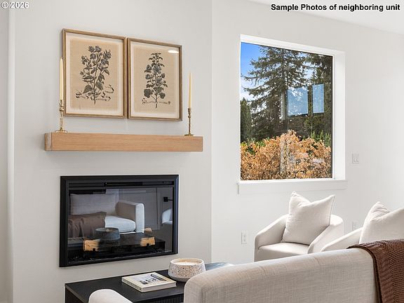 3rd image of 1911 Broadway St #8