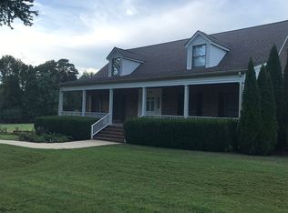 21075 Broadwater Pvt Dr, Athens, AL 35614