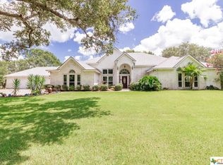 203 Post Oak Bnd, Inez, TX 77968