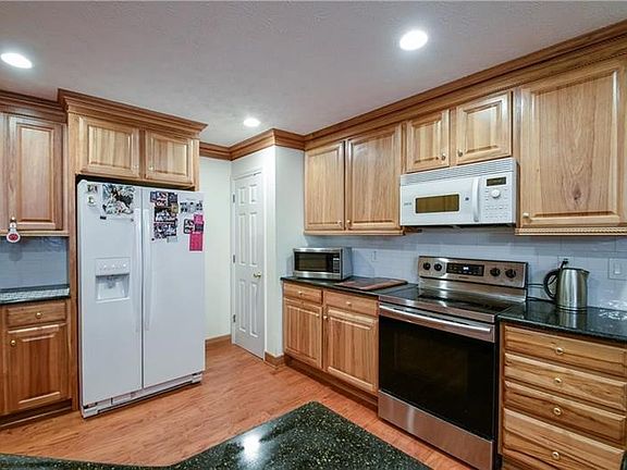 5th image of 2785 Magnolia Cara Dr