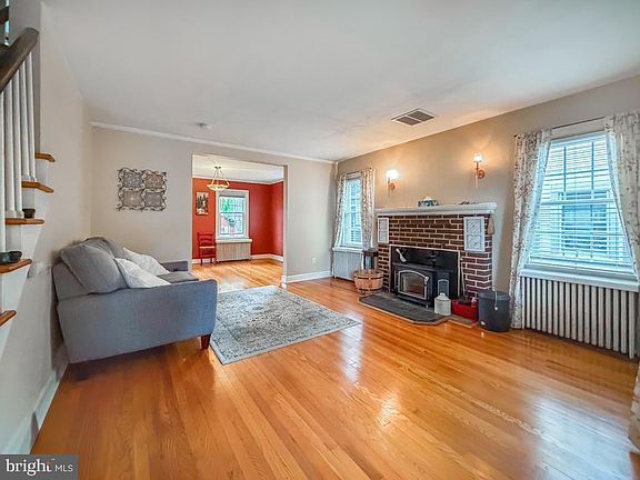 4th image of 309 Harper Ave