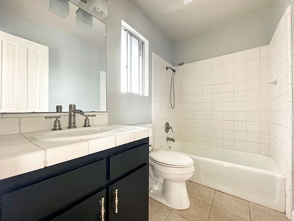 3rd image of 2561 Gregory Dr #A