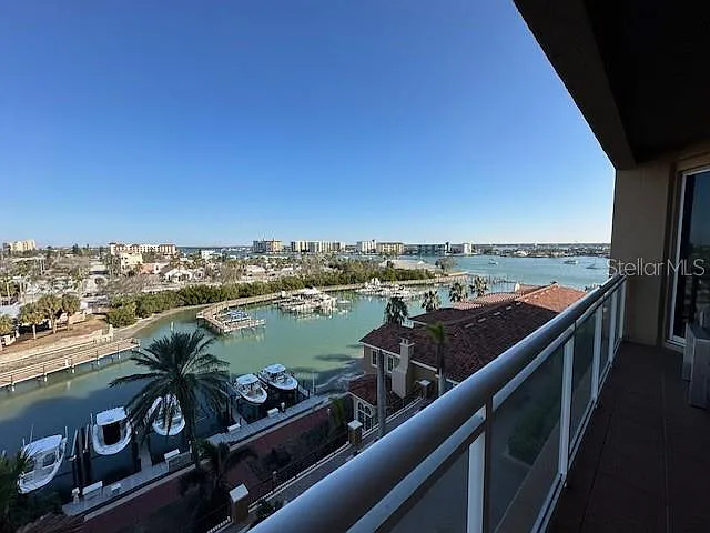 521 Mandalay Ave #704 — Photo 47