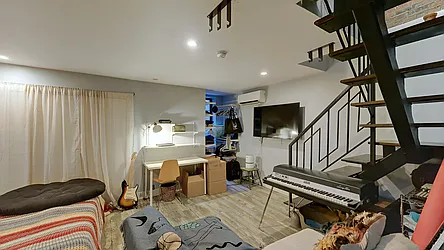 Rented by Charney Real Estate LLC