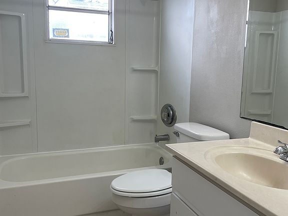 5th image of 2434 Herb Ave S