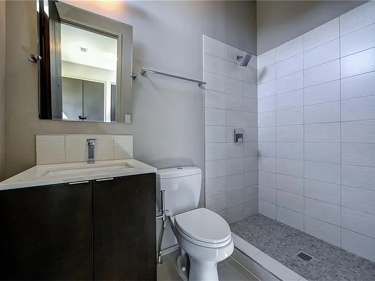 721 Longleaf Dr NE #9 — Photo 10