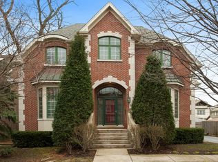 127 Bertling Ln, Winnetka, IL 60093