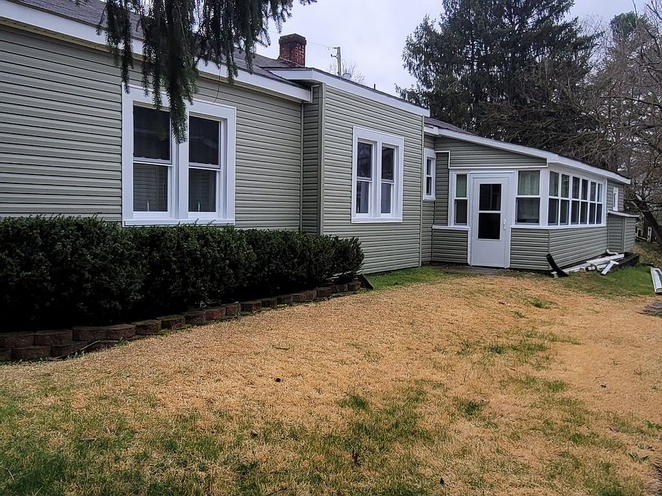 1st image of 2423 Oakwood Ave