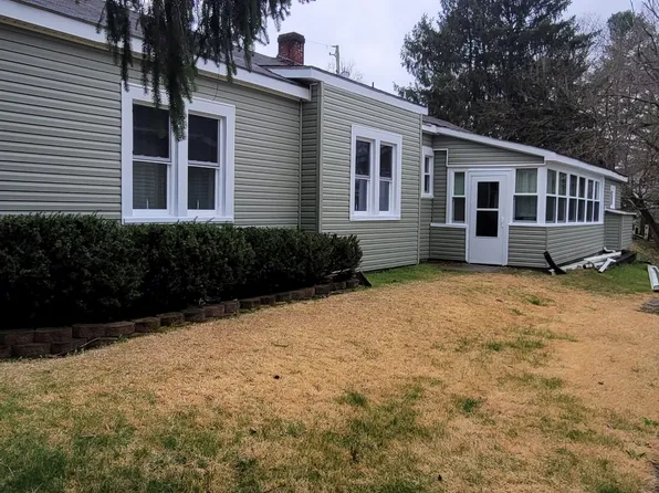 2423 Oakwood Ave, Zanesville, OH 43701