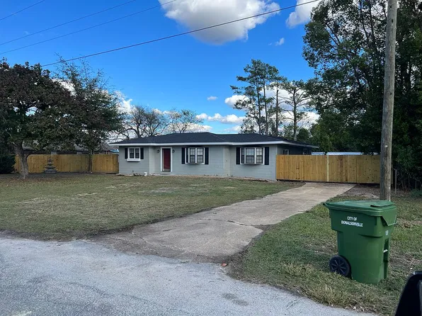 407 S Knox Ave, Donalsonville, GA 39845