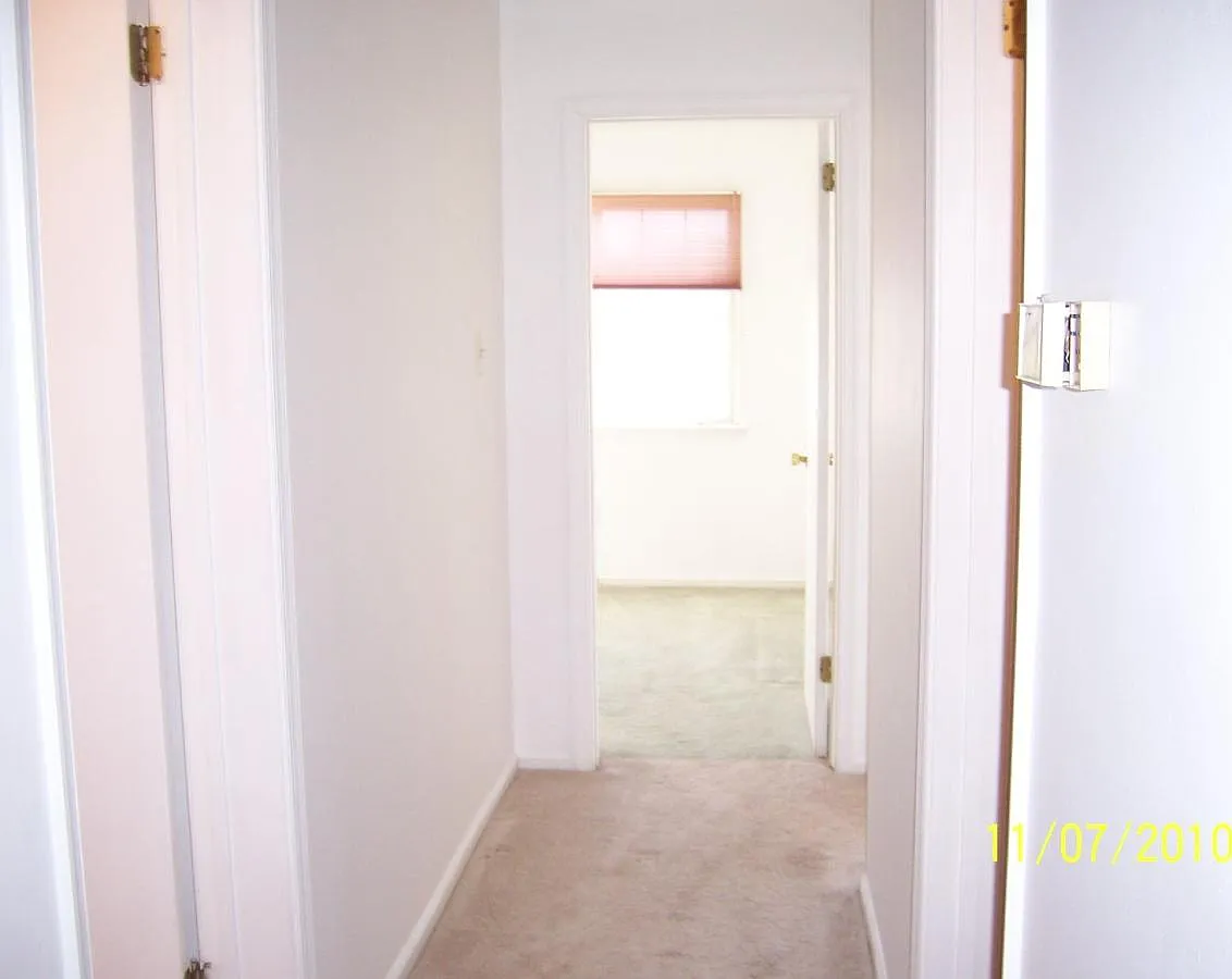 2 bed, 1.5 bath, 1200 sqft, $1,750 — Photo 4
