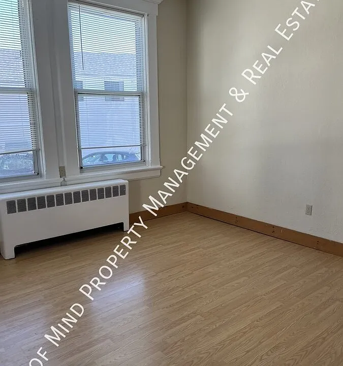 128 Social St #4