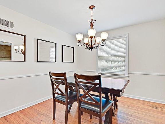 5th image of 7720 Mercier St