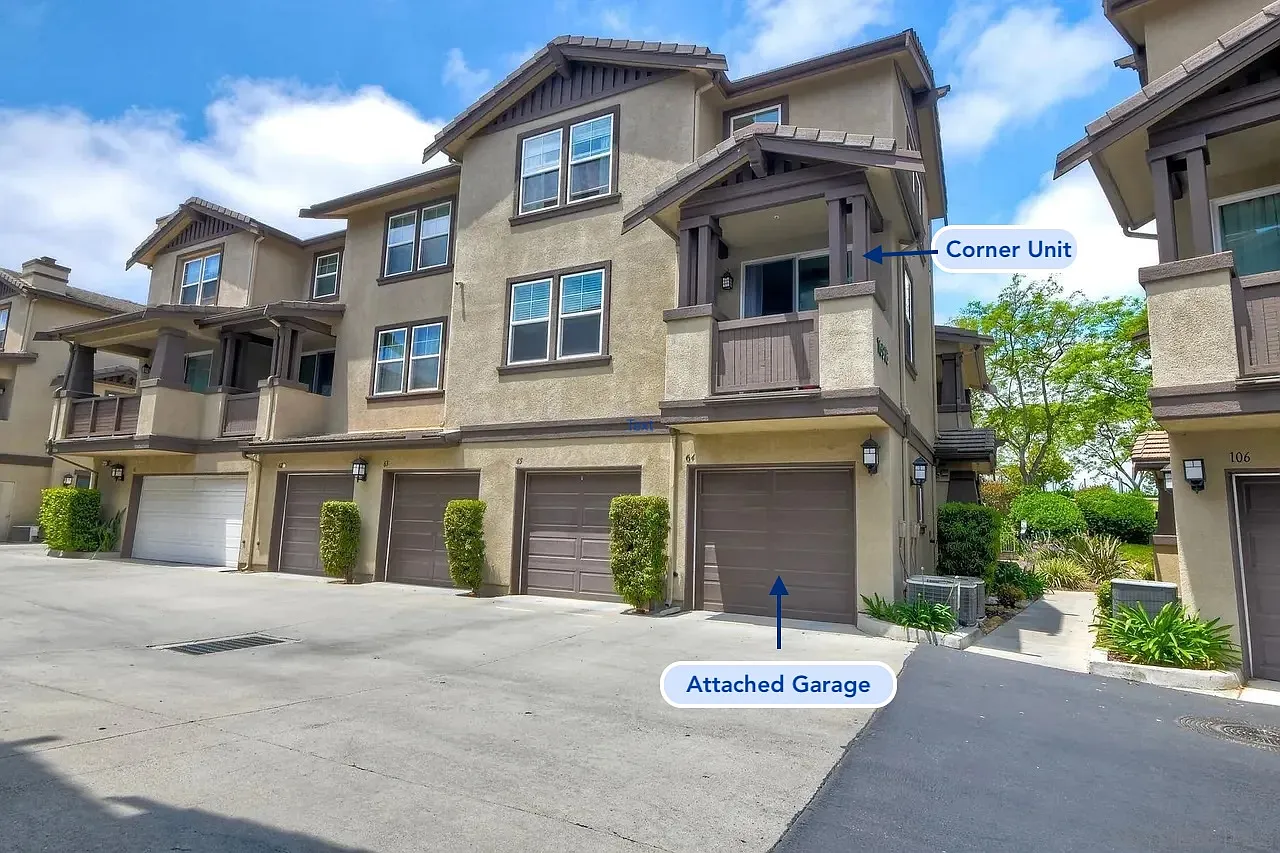 1 bed, 1.5 bath, 965 sqft, $2,995 — Photo 1