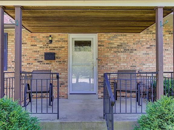 4th image of 4401 Karen Dr