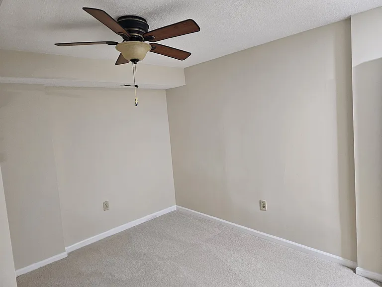 18 Hunters Gate Ct — Photo 31