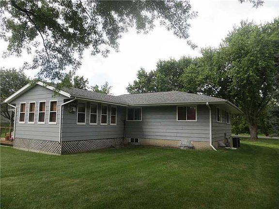 5th image of 300 Northhaven Dr