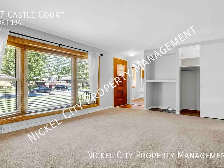 47 Castle Ct — Photo 10
