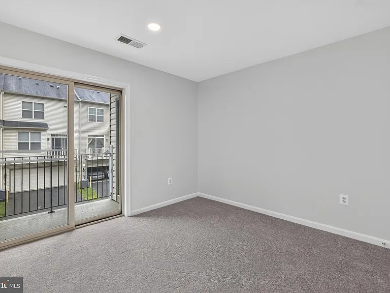 2613 Campus Way N #46 — Photo 21