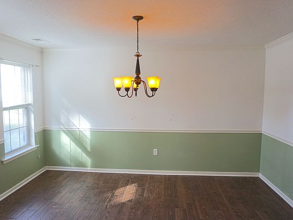 5th image of 16 Ballastone Ct