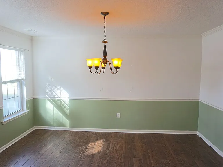 16 Ballastone Ct — Photo 5