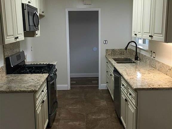 2nd image of 965 Argenta Dr